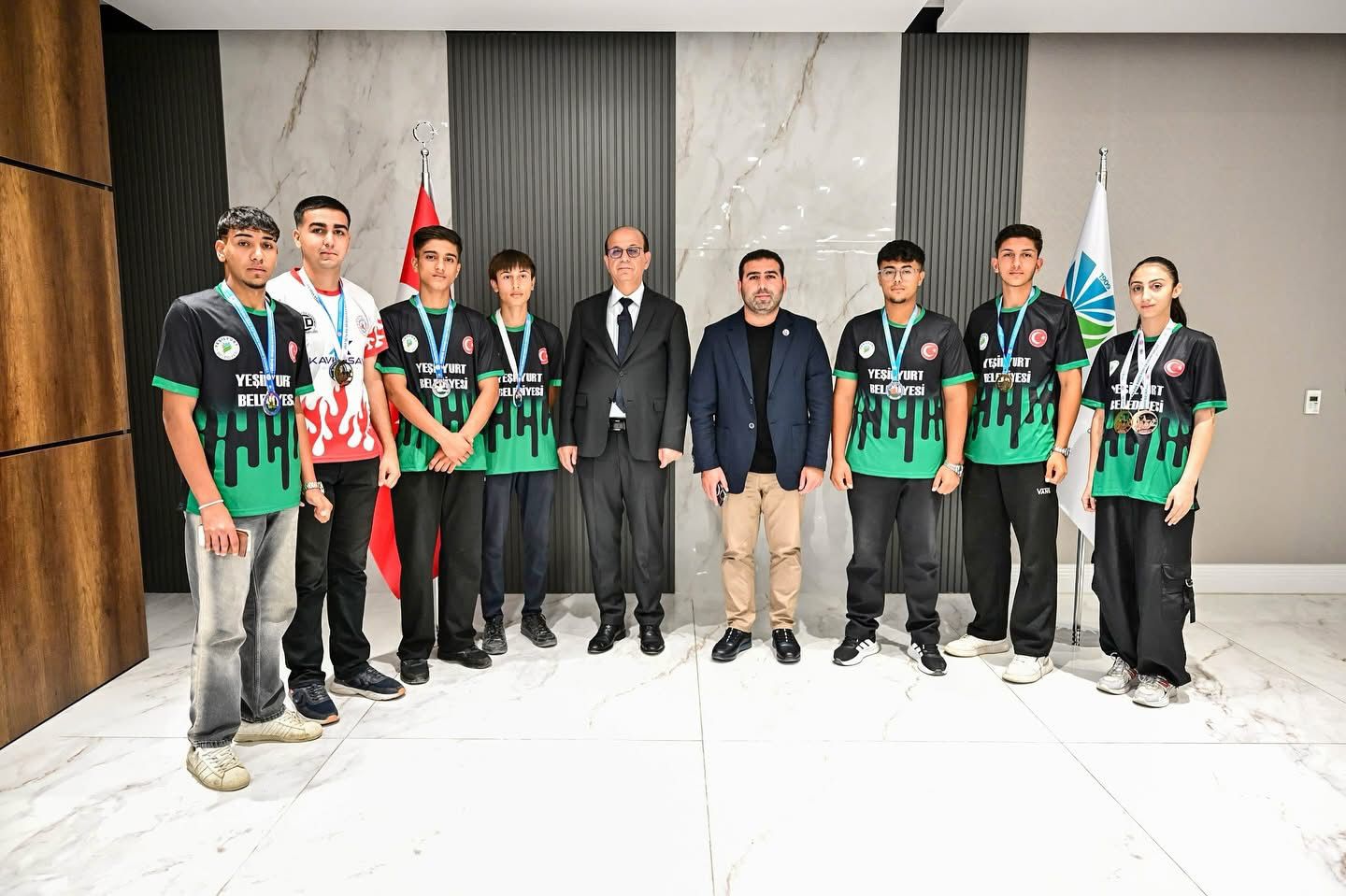 WUSHUCULARDAN BAŞKAN GEÇİTE ZİYARET.