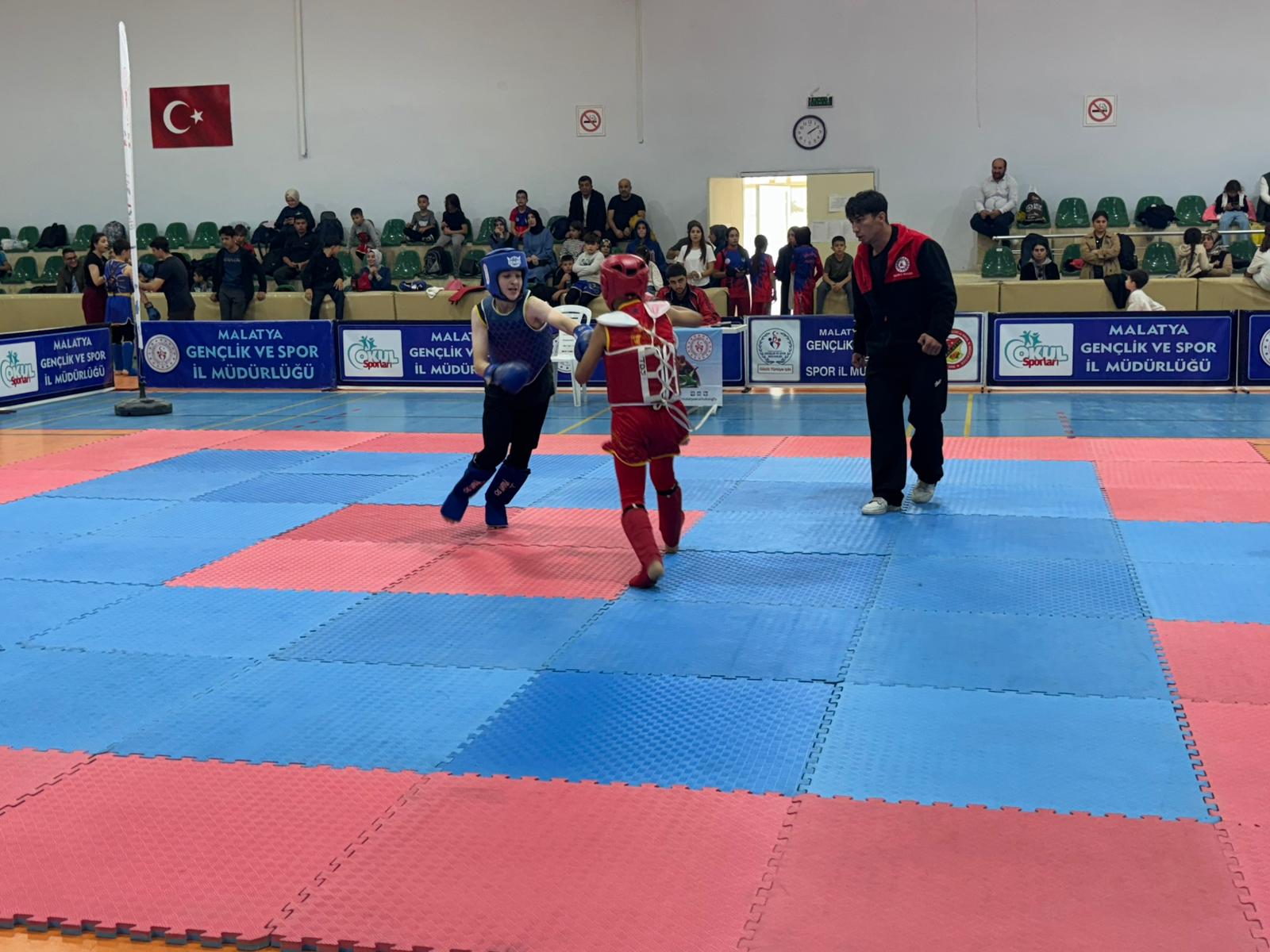 29 EKİM CUMHURİYET BAYRAMI İLLER ARASI WUSHU KUNG FU CUMHURİYET KUPASI SONA ERDİ.